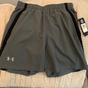 Under Armour Mens Medium bathing suit